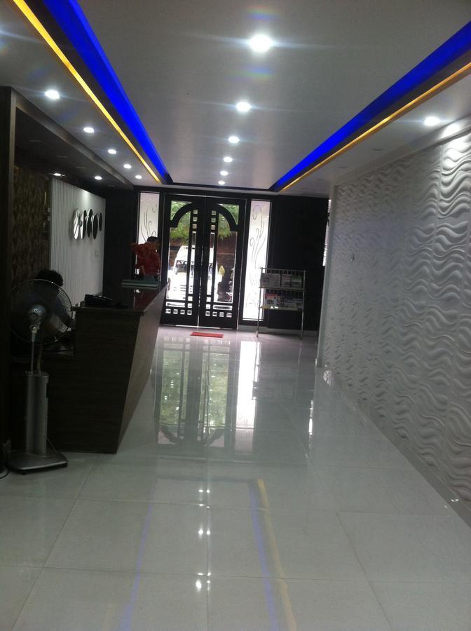 Hotel Karat 87 Inn New Delhi Extérieur photo