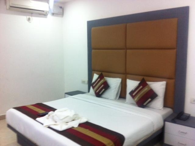 Hotel Karat 87 Inn New Delhi Extérieur photo